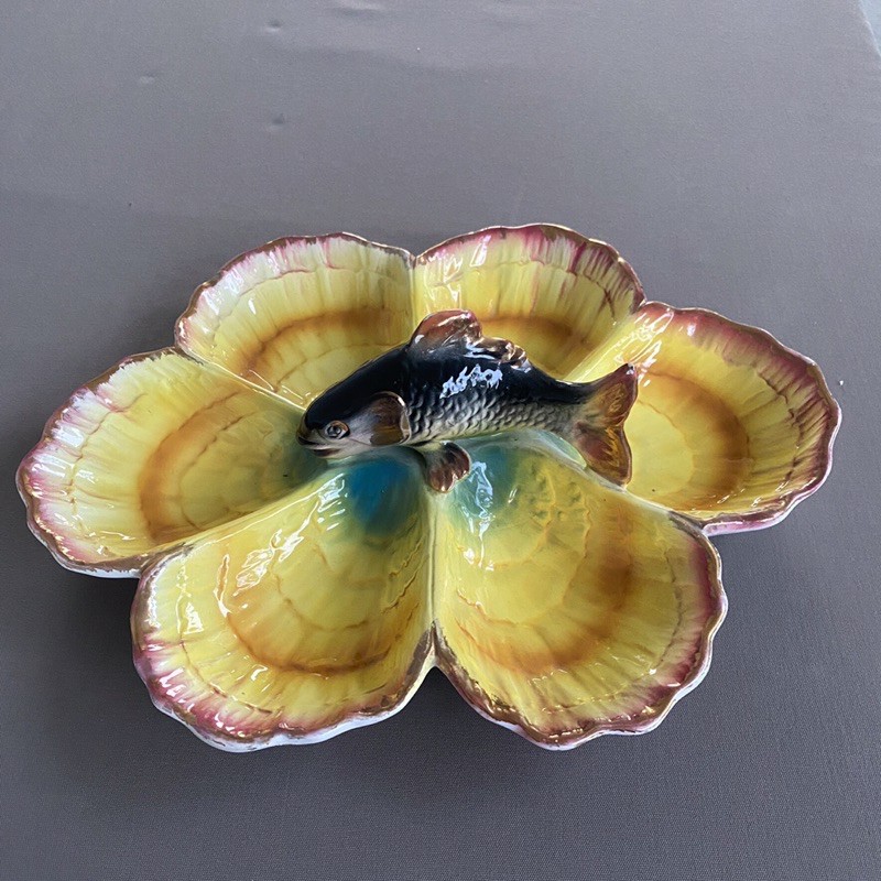 จานกระเบื้องหลุม | Ceramic plate ||