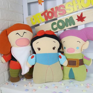 ลดล้างสต๊อก ตุ๊กตา สโนว์ไวท์และคนแคระ snow white &amp; dwarfs รุ่น Pook A Looz