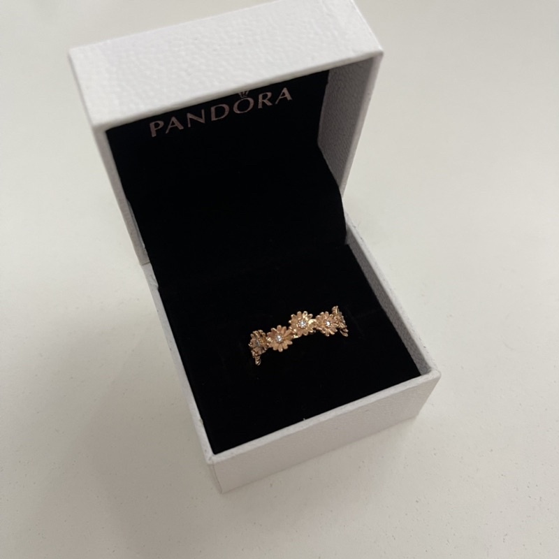 แหวน PANDORA ของแท้ 💯⚠️ มือ 2 Sparkling Daisy Flower Crown Ring