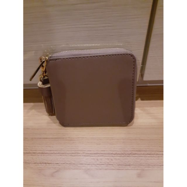 OandB กระเป๋าสตางค์ used like new