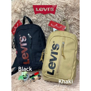 Levi’s Black Denim Waist Bag กระเป๋าที่เลือกความคล่องตัวเป็นหลัก