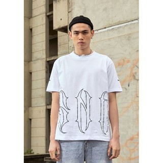 SNAZZY Worshipper T-Shirt เสื้อยืดชาย เสื้อยืดคอกลม เสื้อสตรีท
