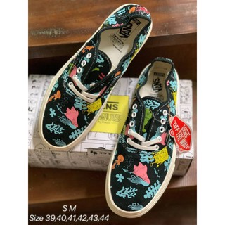 รองเท้าผ้าใบพร้อมส่ง