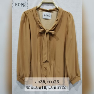 🎀ROPE  เสื้อชีฟองแขนยาว​ แต่งคอผูกโบว์​ 🎀สีน้ำตาล​ (size M)​