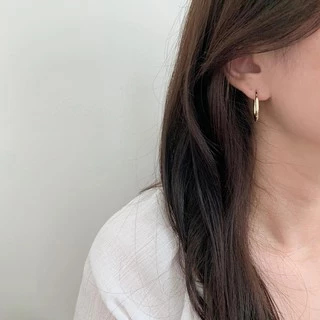 A.piece ต่างหูห่วง [silver 925 post] Oval Hoops