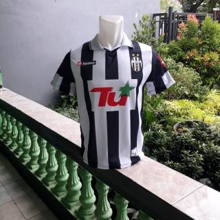 เสื้อกีฬาแขนสั้น ลายทีม Juventus 2001