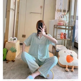 พร้อมส่ง:ชุดนอนผ้าคอตตอนลายสก๊อตแขนสั้นขายาว ชุดนอนเสื้อแขนสั้น มี กระดุม คอปก และกางเกงขายาว ลายสก๊อต สีน่ารักสดใส