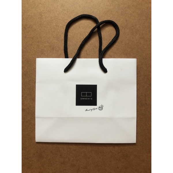 [พร้อมส่ง] ถุงกระดาษ owndays