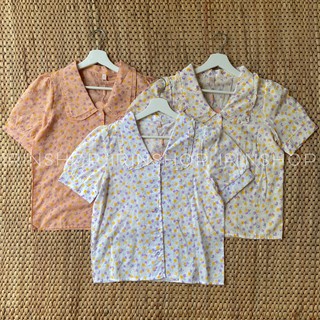 เสื้อแขนสั้นคอปกลายดอก