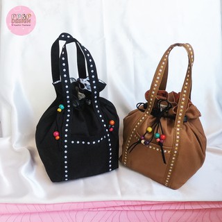𝙋𝙋&amp;𝙋 𝘿𝙀𝙎𝙄𝙂𝙉 ♡︎ กระเป๋าหูหิ้วผ้าแคนวาสใส่โทรศัพท์ได้ ราคา 230 บาท 💛 ตัดเย็บอย่างดี