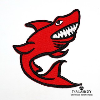 [ ตัวรีดปลาฉลาม ลาย ปลา ฉลาม สีแดง ] Red Shark Patch งานปัก ลายสัก DIY ตัวรีด เสื้อ กระเป๋า กางเกง ยีนส์ อาร์ม เท่ๆ แนวๆ