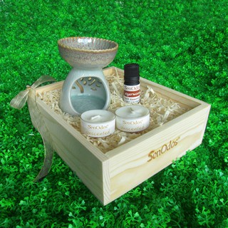 น้ำมันหอมระเหยแท้ กลิ่นไม้กฤษณา 5 ml. + เตาเผา เซรามิค เนื้อศิลาดล สีเขียวหยก บรรจุใน กล่องไม้สน จากนิวซีแลนด์