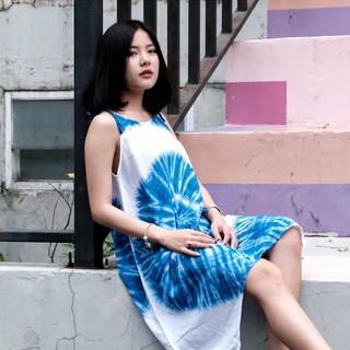 (ย้อมเย็น 100%) มินิเดรสสายเดี่ยวมัดย้อมคราม ผ่านการฟิกสี สีสดไม่ซีด