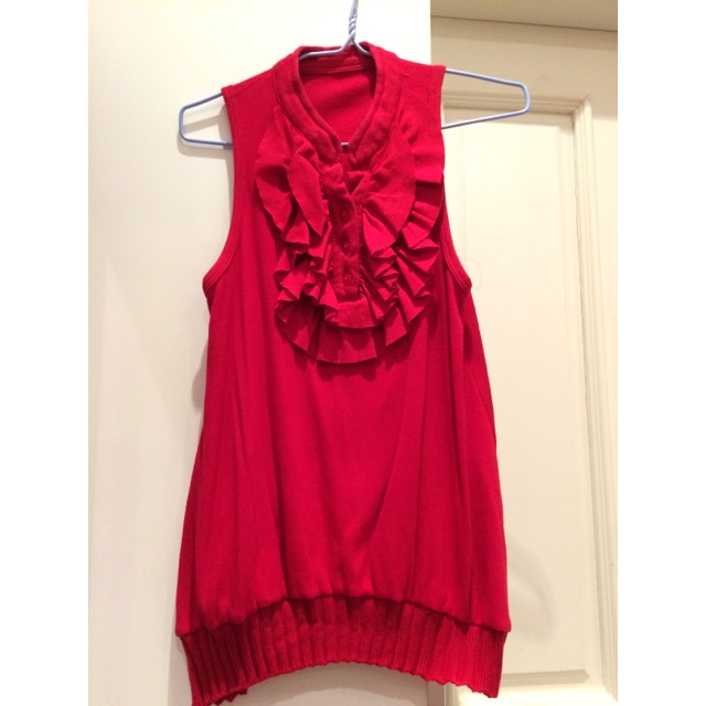 Ruffle red top