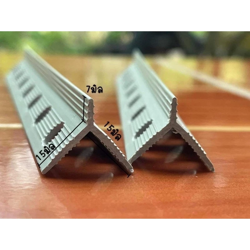 เซี้ยมพีวีซี สีเทา สัน7ปีก 15*15 ยาว2เมตร เกรดA บรรจุ 100 เส้น (กดสั่งครั้งล่ะ2กล่อง)