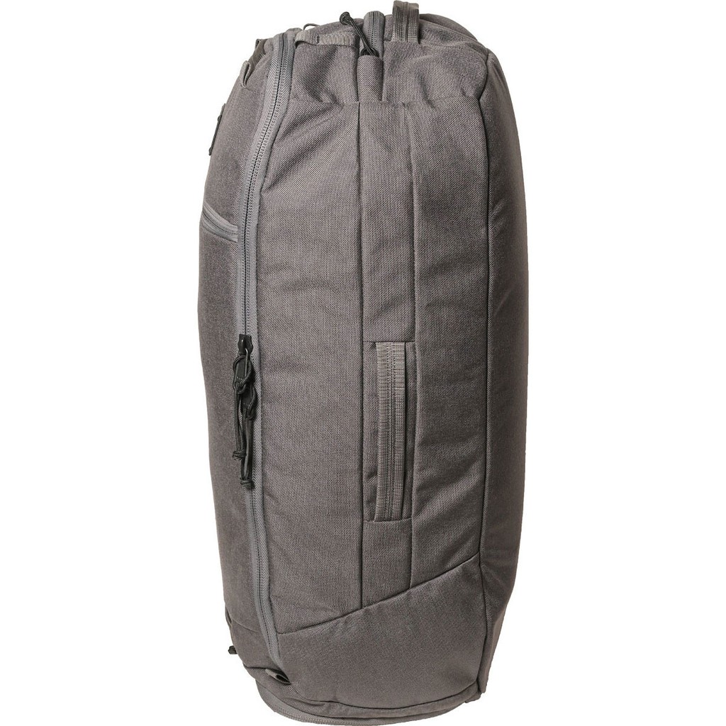 Mystery Ranch Mission Duffel กระเป๋าเดินทางที่แบ็คแพ็ค สะพายไหล่และหิ้ว จุสัมภาระได้มาก มีช่องซิป สำหรับเดินทางหลายวัน