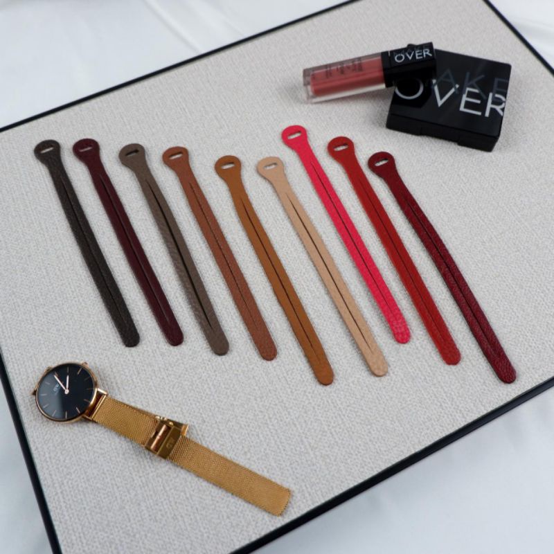 GANTUNGAN (LEATHER STRAP) KEYCHAN CHARM กระเป๋าหนังแท้ DECORTATIONS HANGER