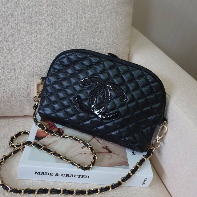 Chanel Clutch Bag With Chain VIP Gift
