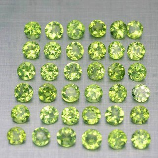 เพอริดอท ปากีสถาน ( Natural Peridot ) ขนาด 4.0 mm. #วัดไซส์เท่ากันทุกเม็ด #เนื้อสะอาด #ดิบจากธรรมชาติ (1 ชุดมี 10 กะรัต)