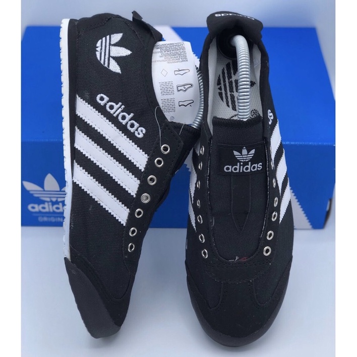 รองเท้าAdidas salip On แบบ(ผ้า)🍃