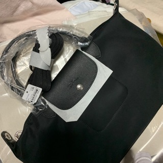 กระเป๋า longchamp สีดำ size s