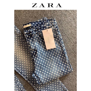 กางเกงยีนส์ ฟอกสีลายจุดขาว  🔸งาน ZARA BASICแท้💯%คะ 🔸เนื้อผ้ายืดหยุ่น ตามตัว เนื้อเนียนนุ่ม สวมใส่สบายค่า  🔸KU012