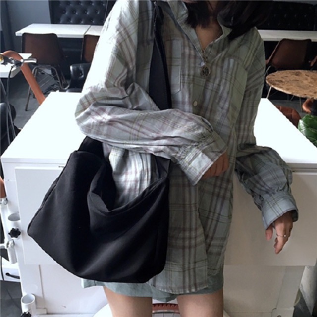 N025 กระเป๋าสะพาย ผ้าไนล่อน(ผ้าร่ม) ขนาด 12.5นิ้ว