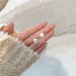 Rrr106 - The white flowers earrings - ต่างหูดอกไม้น่ารัก ก้านเงินแท้ (Silver 925)