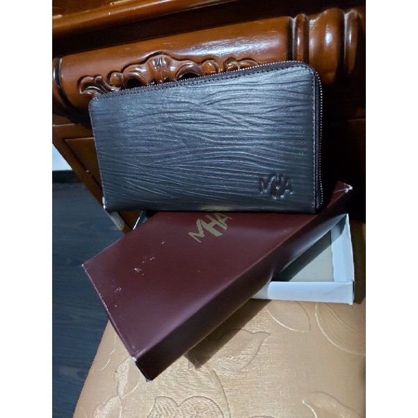 กระเป๋าสตางค์หนังหนังสือเดินทางสีน้ําตาล_MHA