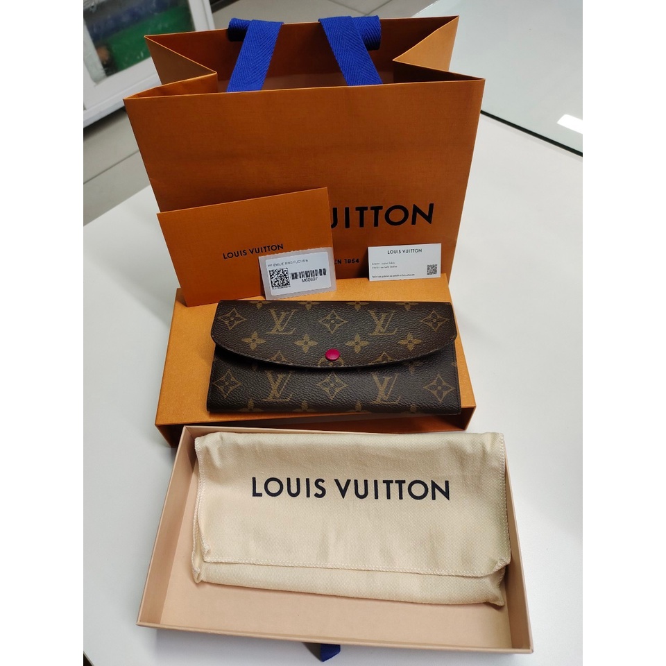 Louis Vuitton Ladies Classic Emilie Long Flap Wallet ของใหม่