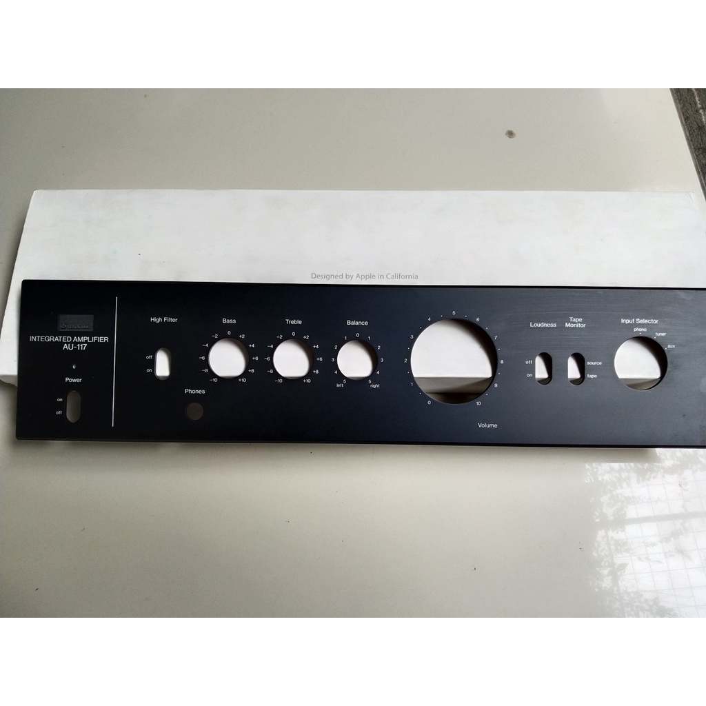 เครื่องขยายเสียงแผงหน้า Sansui AU117