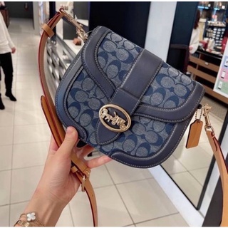 👑ผ่อน0%~แท้100%👑 กระเป๋าสะพาย GEORGIE SADDLE BAG IN SIGNATURE CHAMBRAY (COACH C4066)