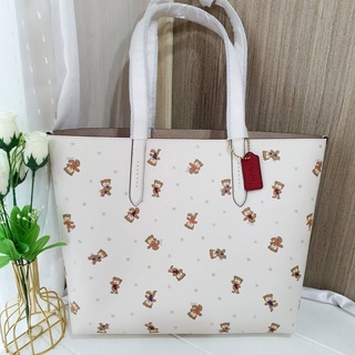 🎀 (สด-ผ่อน) งาน Shop สีขาวลายหมี COACH C6590 The Snowy Bear Print Pebble Leather Highline Tote Bag