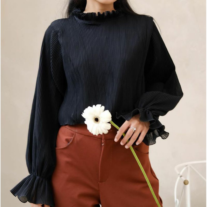 เสื้อจับจีบ by Edmee Outfit