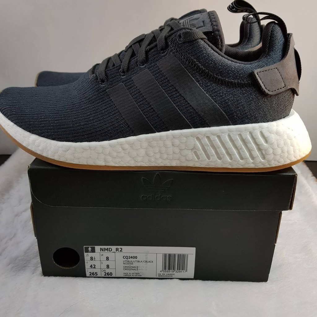 cq2400 adidas