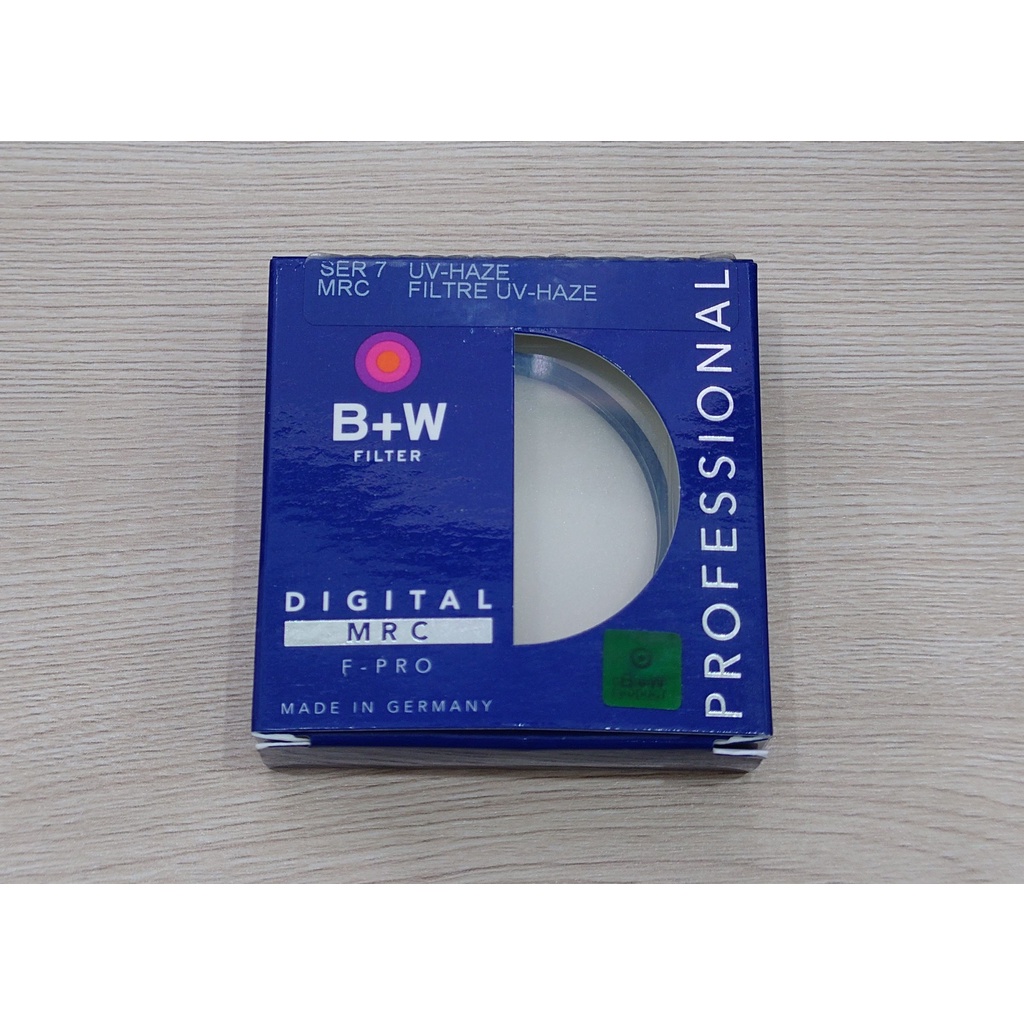 B+W Series 7 UV Haze MRC 010M Filter