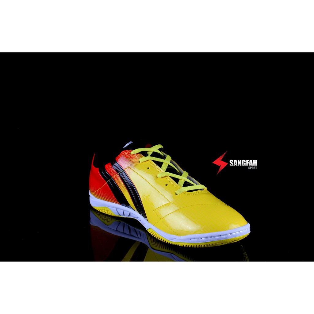 [โค้ดส่วนลด: NEWSAFT มูลค่า 100 บาท] PAN รองเท้าฟุตซอล PAN รุ่น SALAPRO 8 PF-14X9-YR
