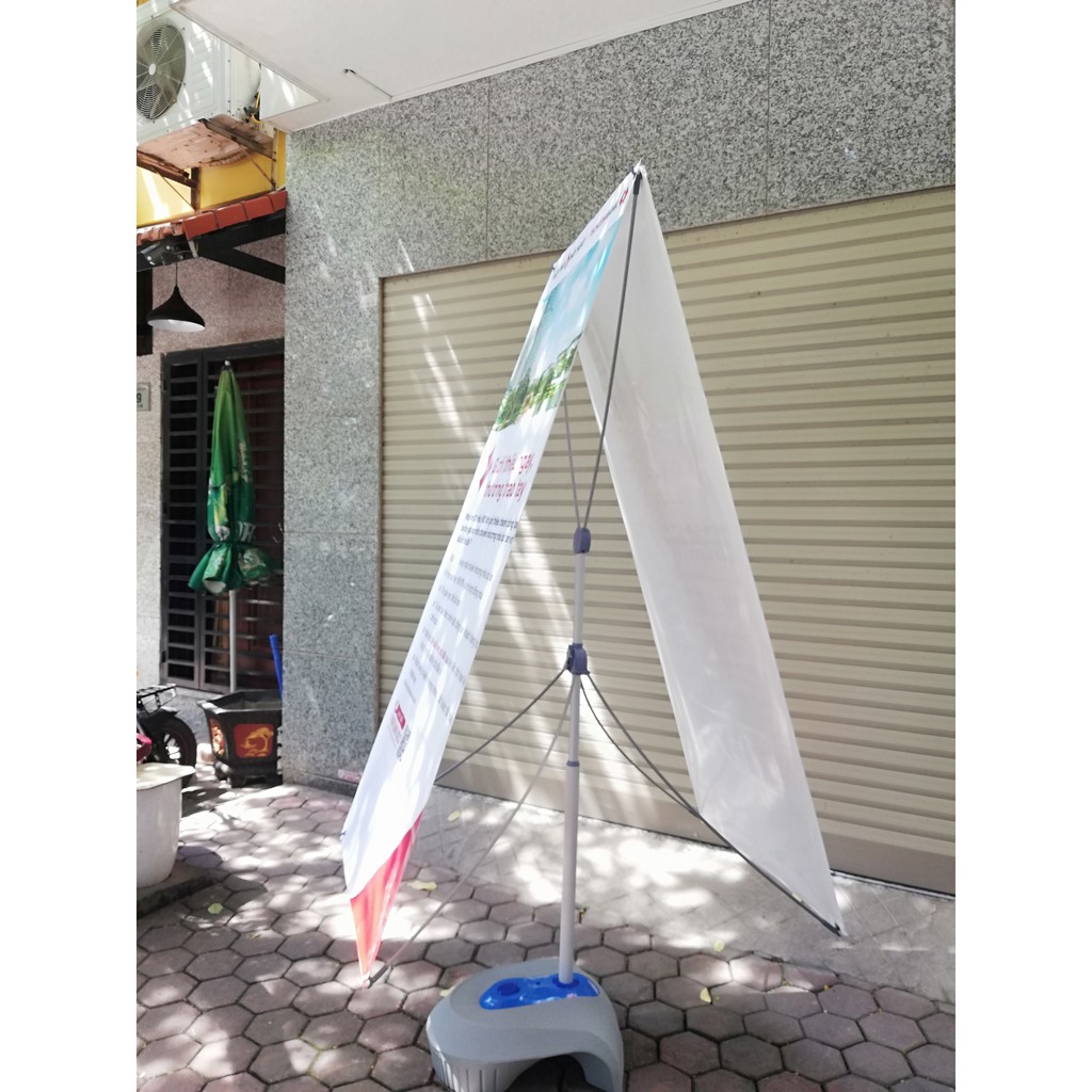 ฐานน้ํา Standee X Outdoor Standee X ขนาด 0.8*1.8m (IMAGE NOT INCLUDED)