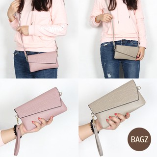 2638 - กระเป๋าสตางค์แบบสะพายหนังแท้ Genuine Leather Crossbody Wallet