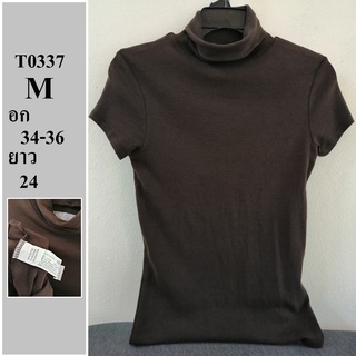 เสื้อคอเต่า กันหนาวแบรนด์แท้ มือสอง ไซด์ M อก 34-36 ยาว 24 รหัส T0337