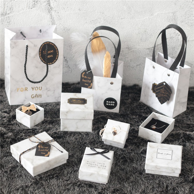 กล่องของขวัญ Marble Set สำเร็จรูป กระดาษแข็งอย่างดี ใส่แหวนนาฬิกา กำไลข้อมือ Gift Boxes Kotak hadiah