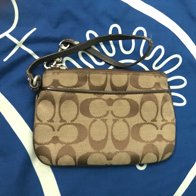 Coach คล้องมือ แท้มือสอง