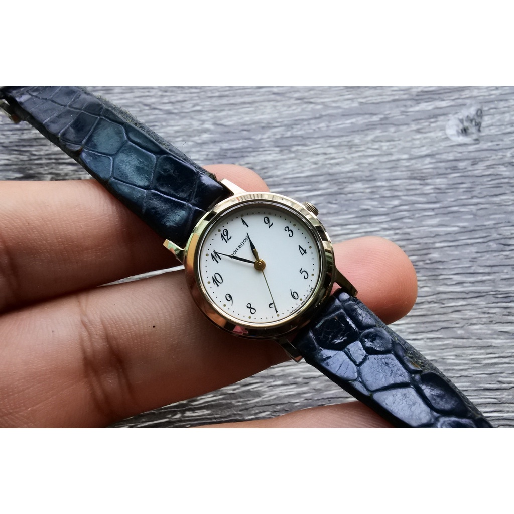 นาฬิกา Vintage มือสองญี่ปุ่น Orient Super Titan   Quartz ผู้หญิง สายหนัง สีดำ เดินปกติ เปลี่ยนถ่านใหม่แล้ว หน้าปัด24mm