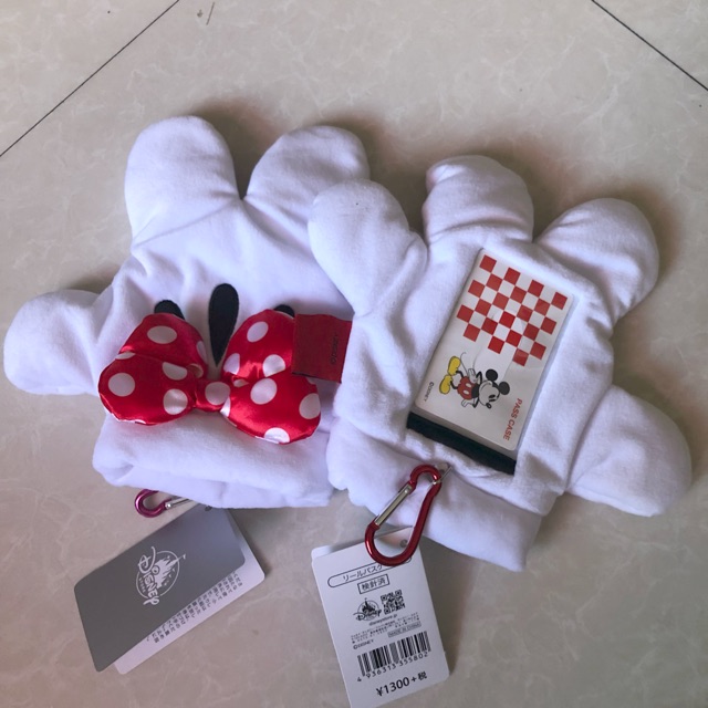 พวงกุญแจห้อยกระเป๋าเดินทาง Mickey&Minnie mouse