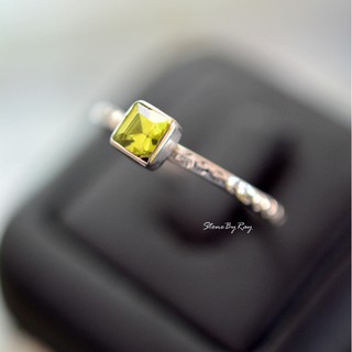 แหวนเงินพลอยเพอริดอท (Peridot)