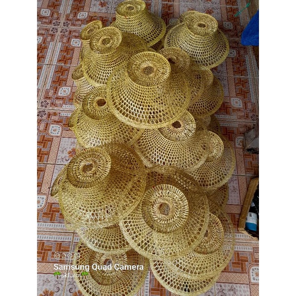 โคมไฟไม้ไผ่ โคมไฟจักสาน งอบโคมไฟขนาด12นิ้วสำหรับงานตกแต่งเคลือบเงาสวยๆสำหรับประกอบตกแต่งโคมไฟ - รูปที่ 3