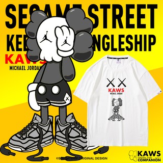 เสื้อยืดแขนสั้น พิมพ์ลาย Kaws joint name dissolve bear สําหรับผู้หญิง 88