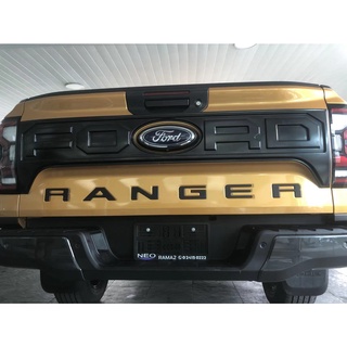 อะคริลิคติดฝาท้ายรถ FORD RANGER ปี 2022