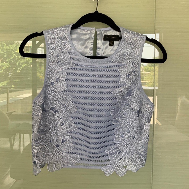 TED BAKER เสื้อลูกไม้สีฟ้า