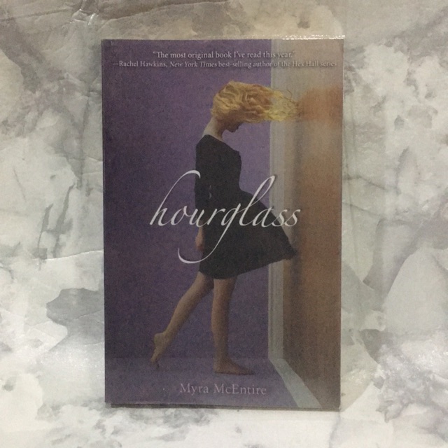 hourglass myra